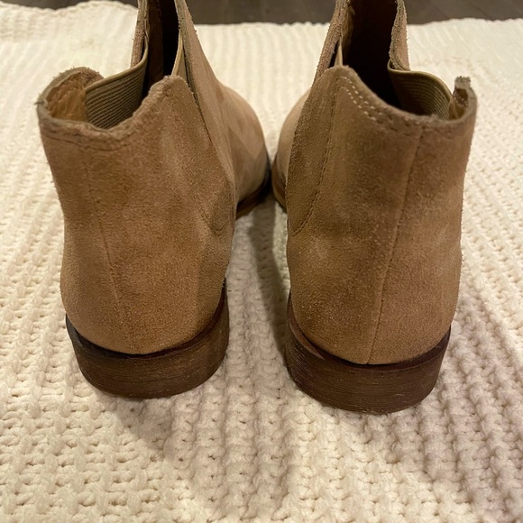 Splendid Hamptyn Tan Suede Ankle Boots - Picture 6 of 7